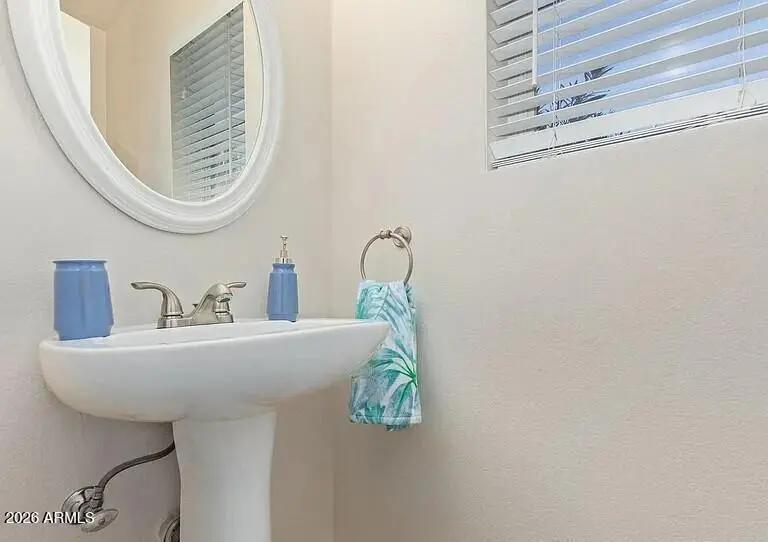 Real Estate Picture 11