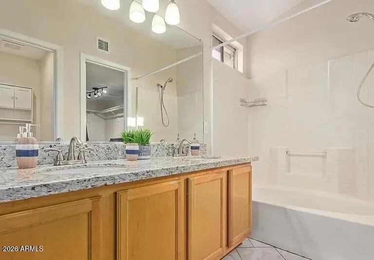 Real Estate Picture 17