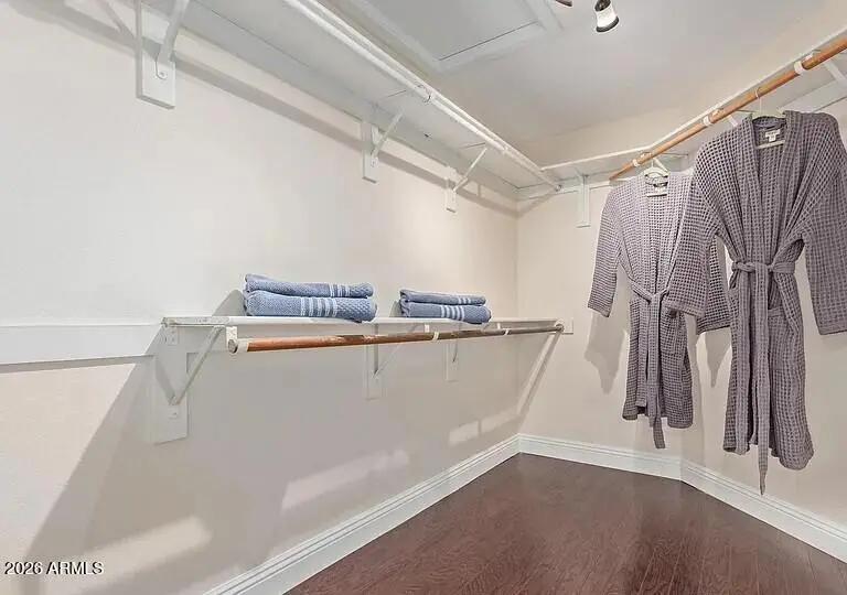 Real Estate Picture 18