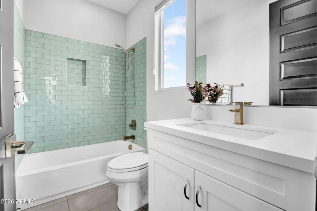 Real Estate Picture 31