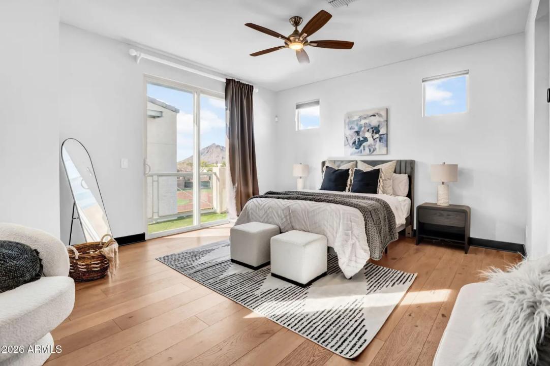 Real Estate Picture 22