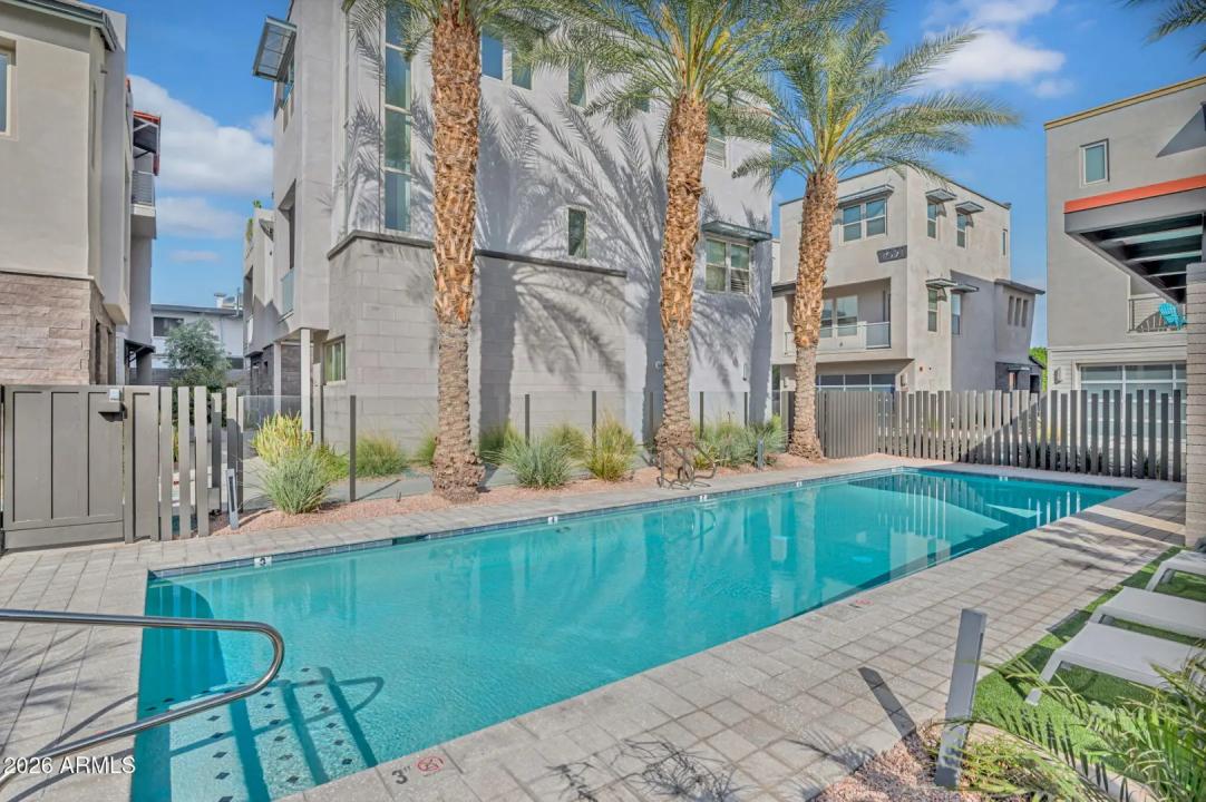 Real Estate Picture 34