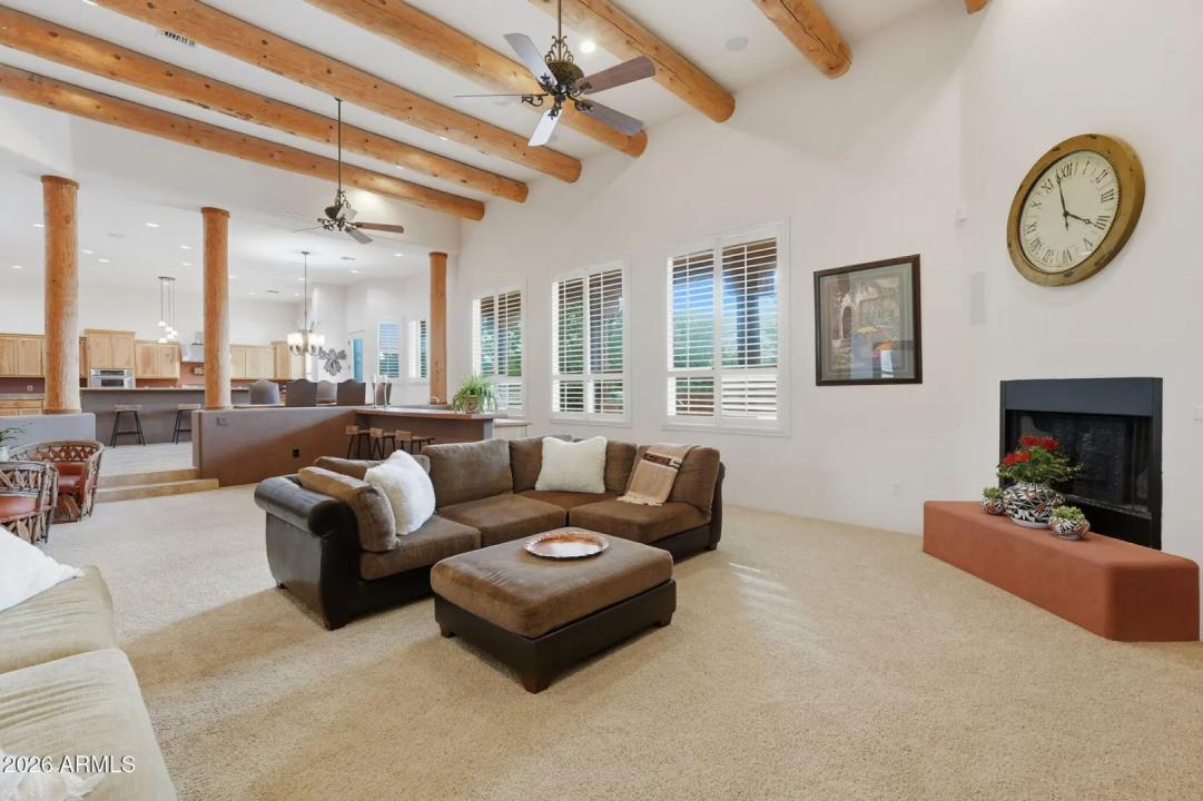 Real Estate Picture 18