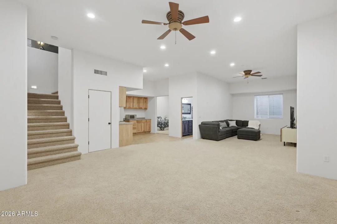 Real Estate Picture 20