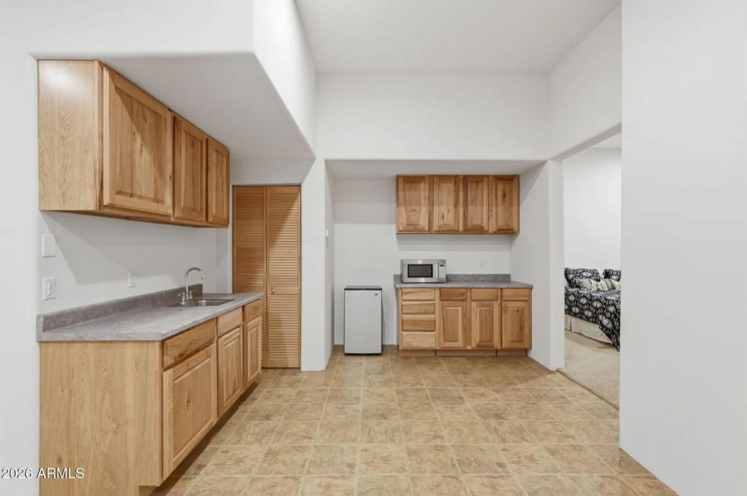 Real Estate Picture 22