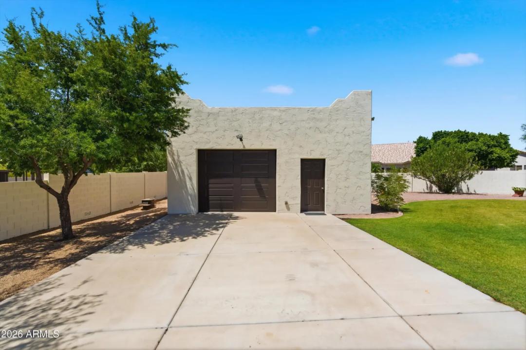 Real Estate Picture 6