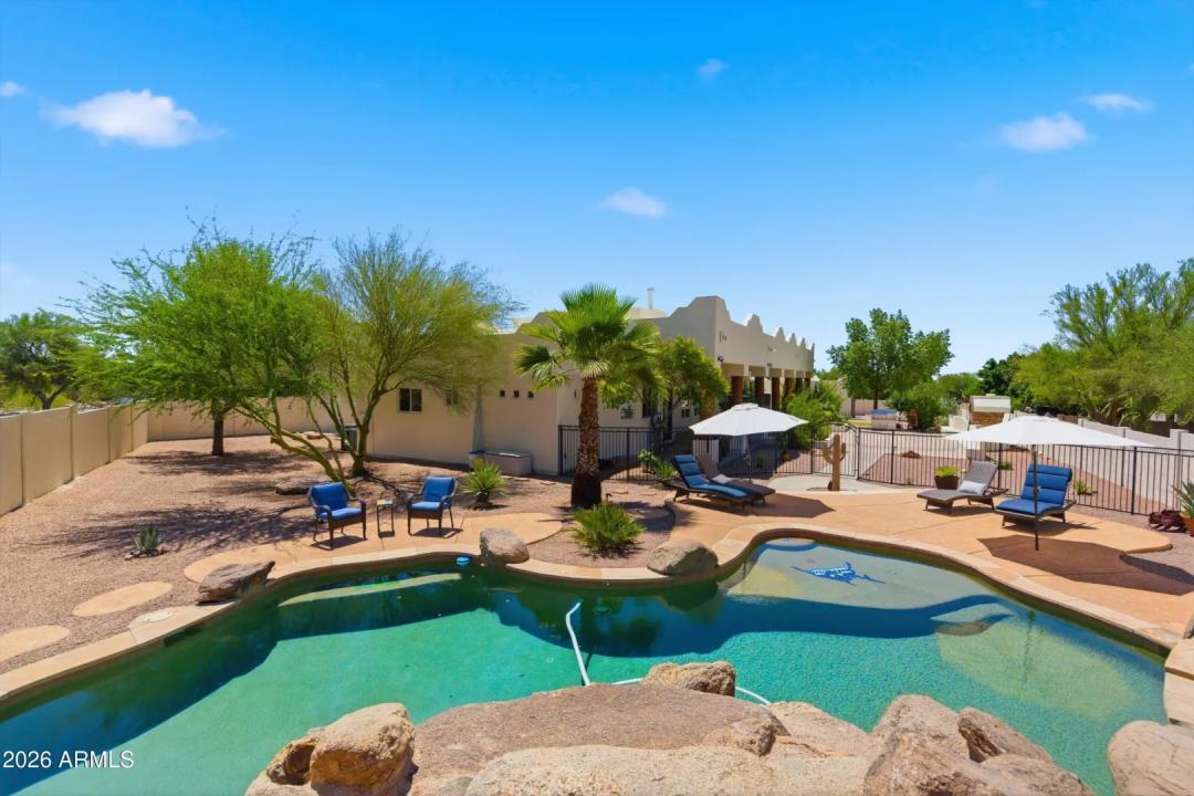 Real Estate Picture 9