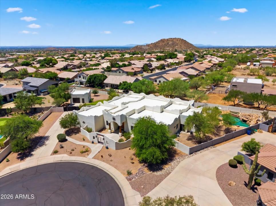 Real Estate Picture 15