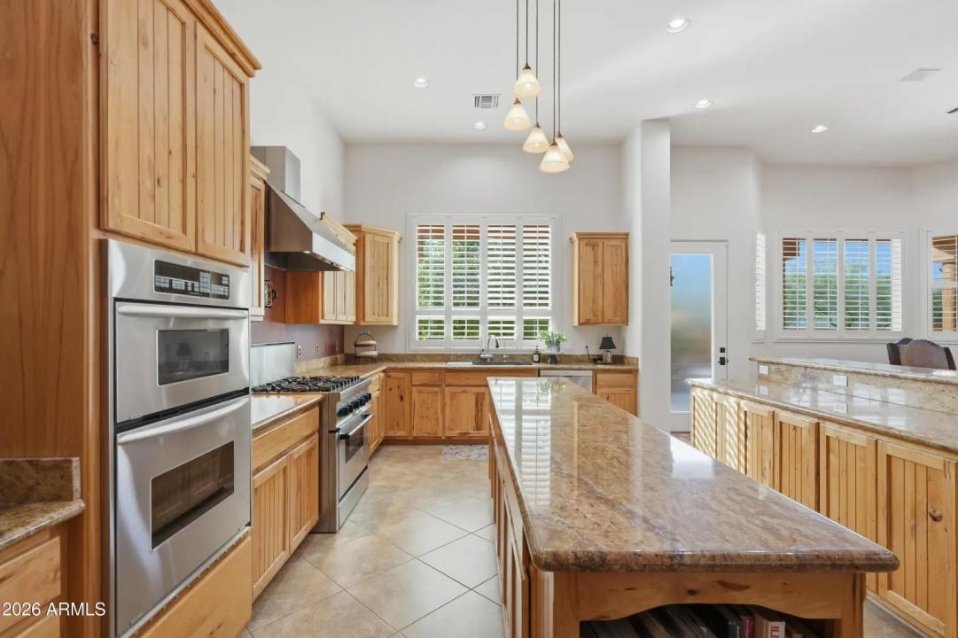 Real Estate Picture 28