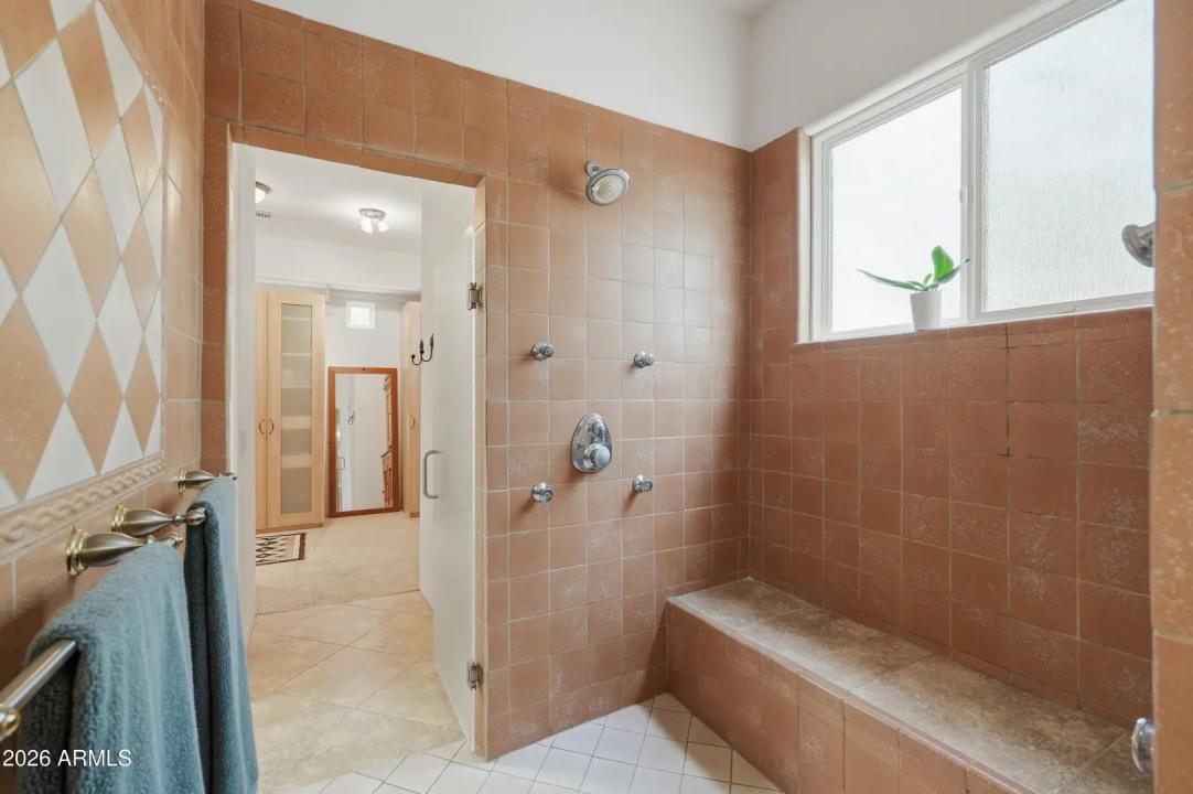 Real Estate Picture 45