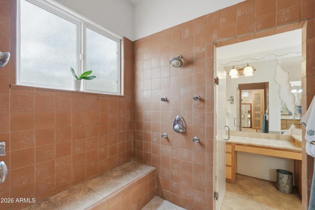 Real Estate Picture 46