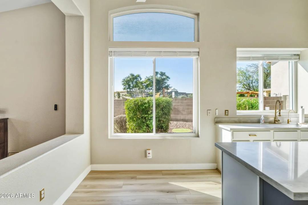 Real Estate Picture 10