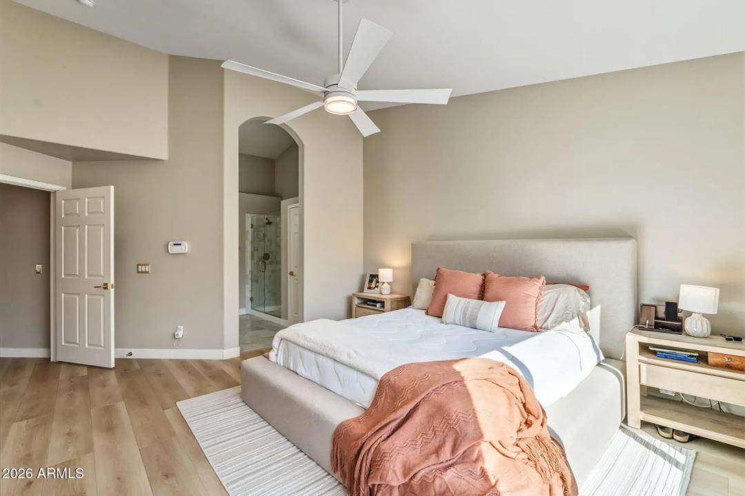 Real Estate Picture 21