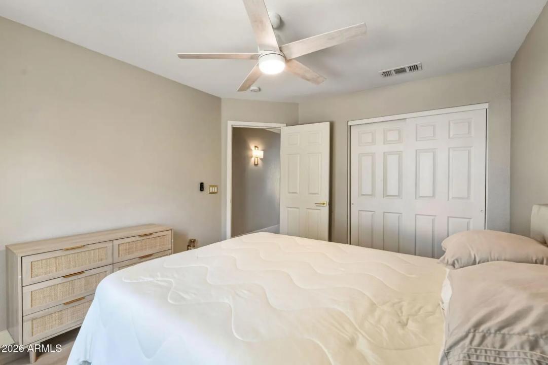 Real Estate Picture 25