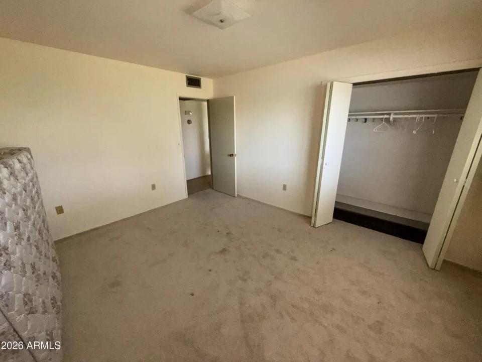 Real Estate Picture 7