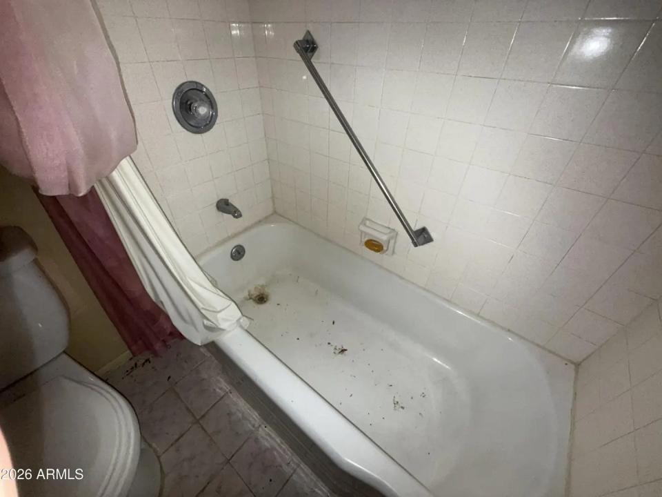 Real Estate Picture 18