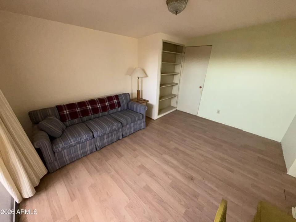 Real Estate Picture 19