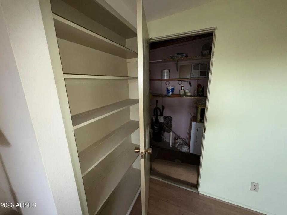 Real Estate Picture 21