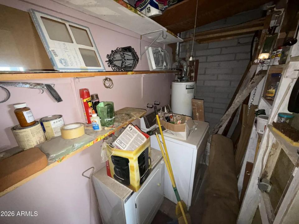 Real Estate Picture 23