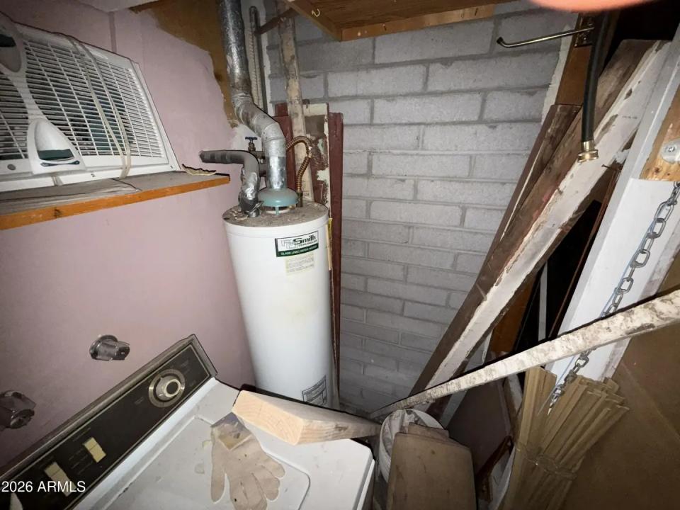 Real Estate Picture 25