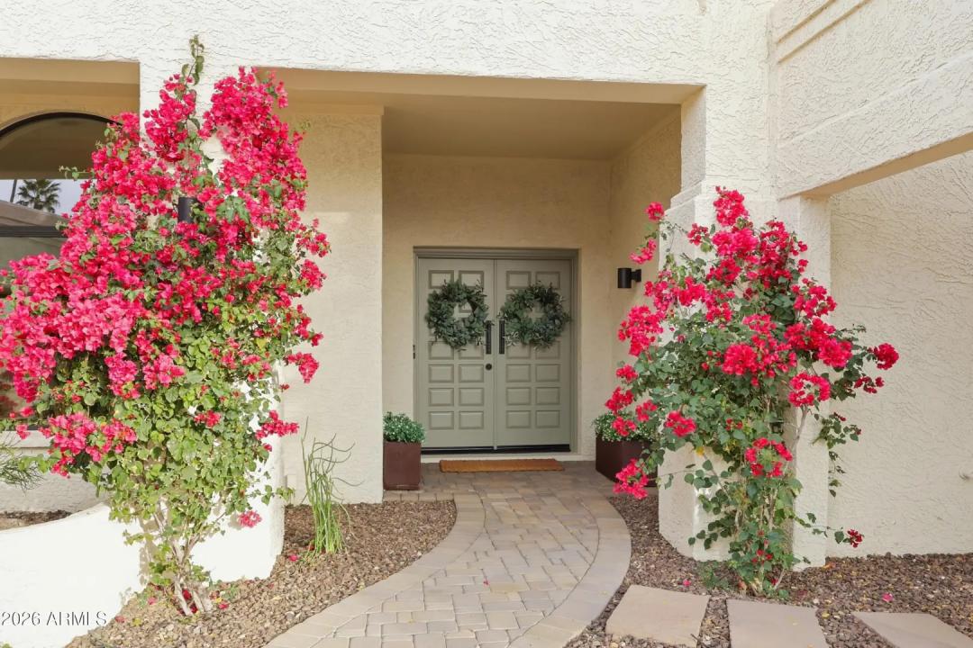 Real Estate Picture 9