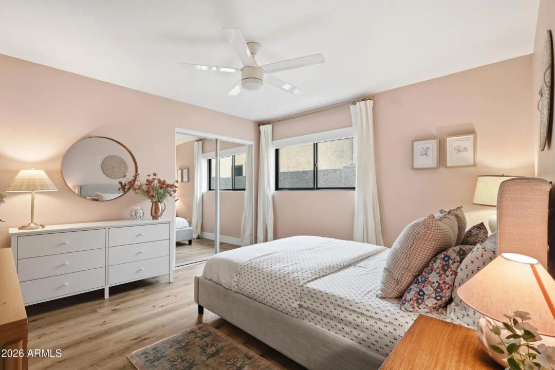 Real Estate Picture 37