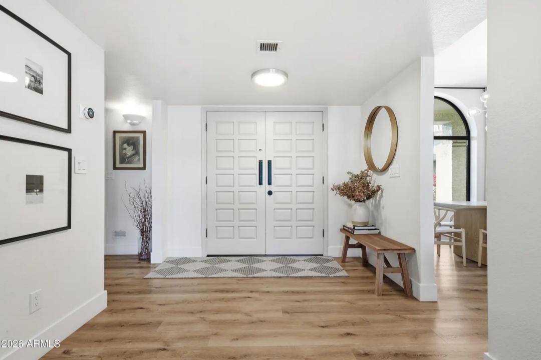 Real Estate Picture 10