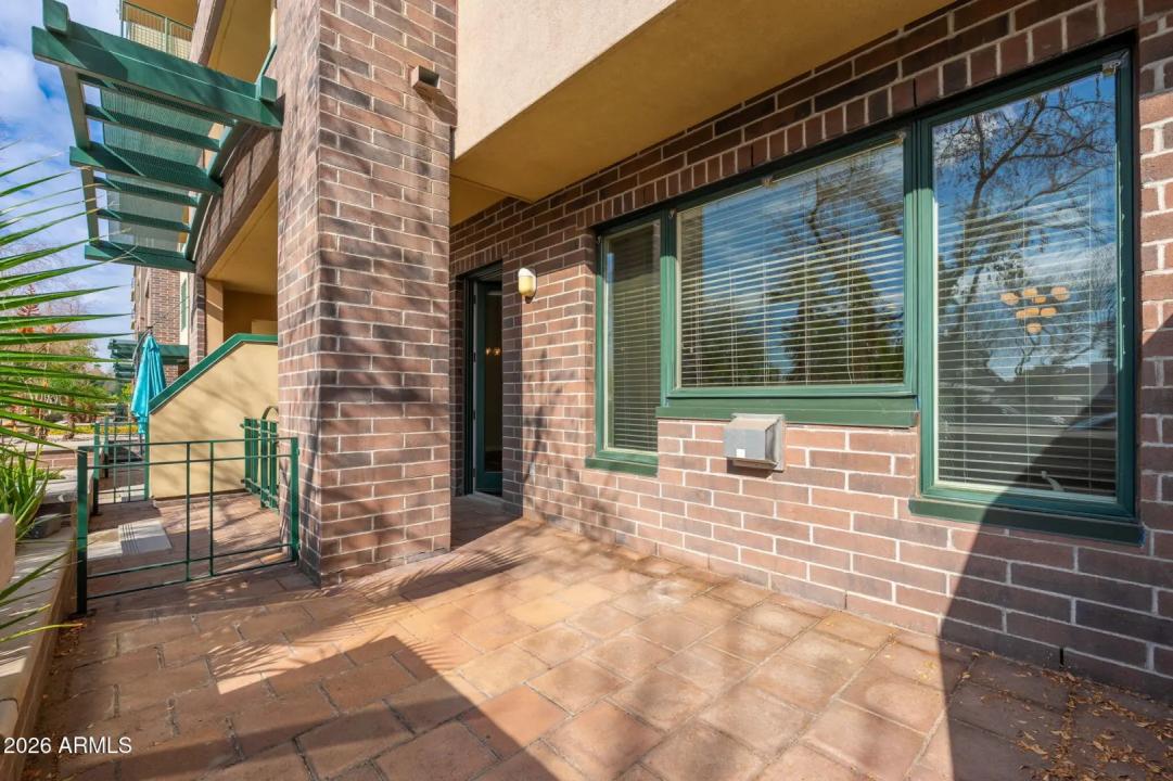 Real Estate Picture 30