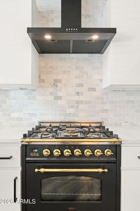 Real Estate Picture 14