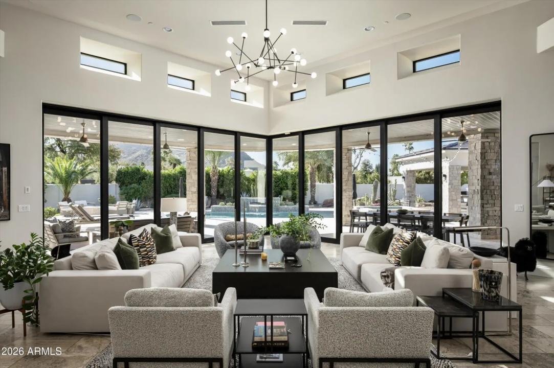 Real Estate Picture 5