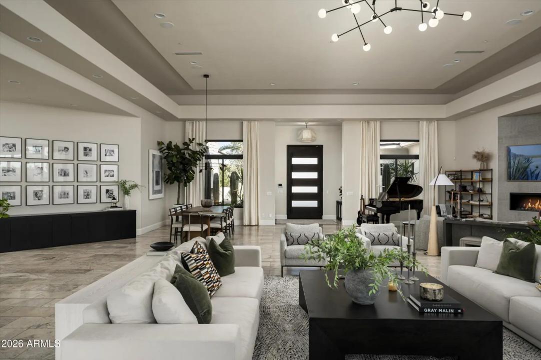 Real Estate Picture 7