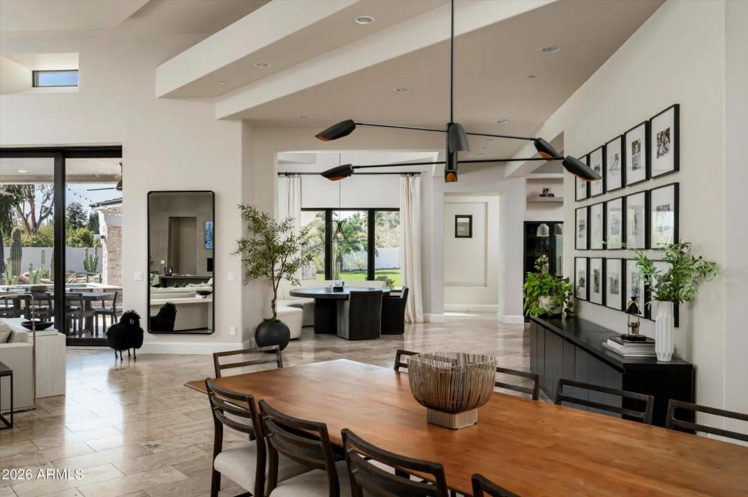 Real Estate Picture 14