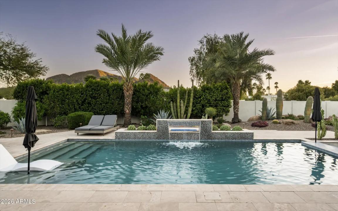 Real Estate Picture 50