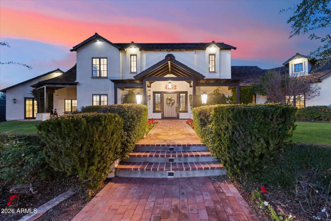 Real Estate Picture 3