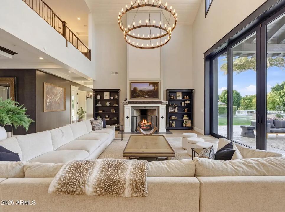 Real Estate Picture 14