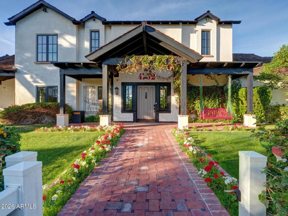 Real Estate Picture 5