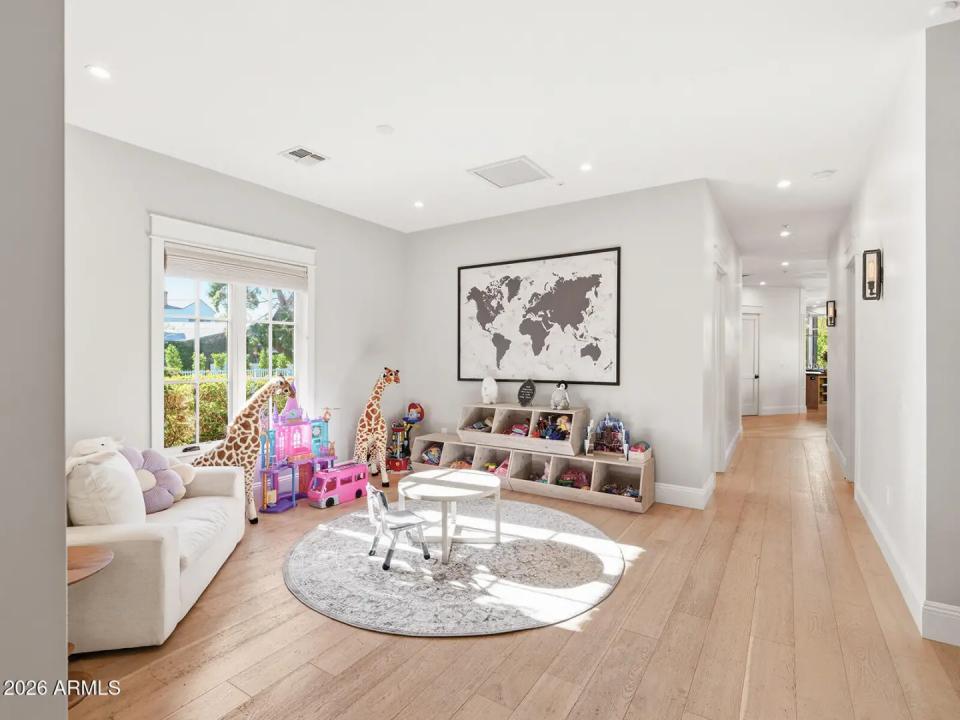 Real Estate Picture 44