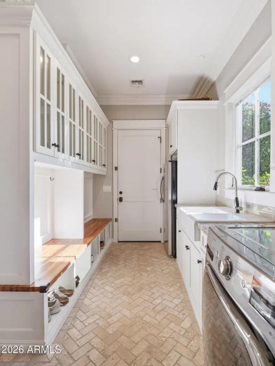 Real Estate Picture 48