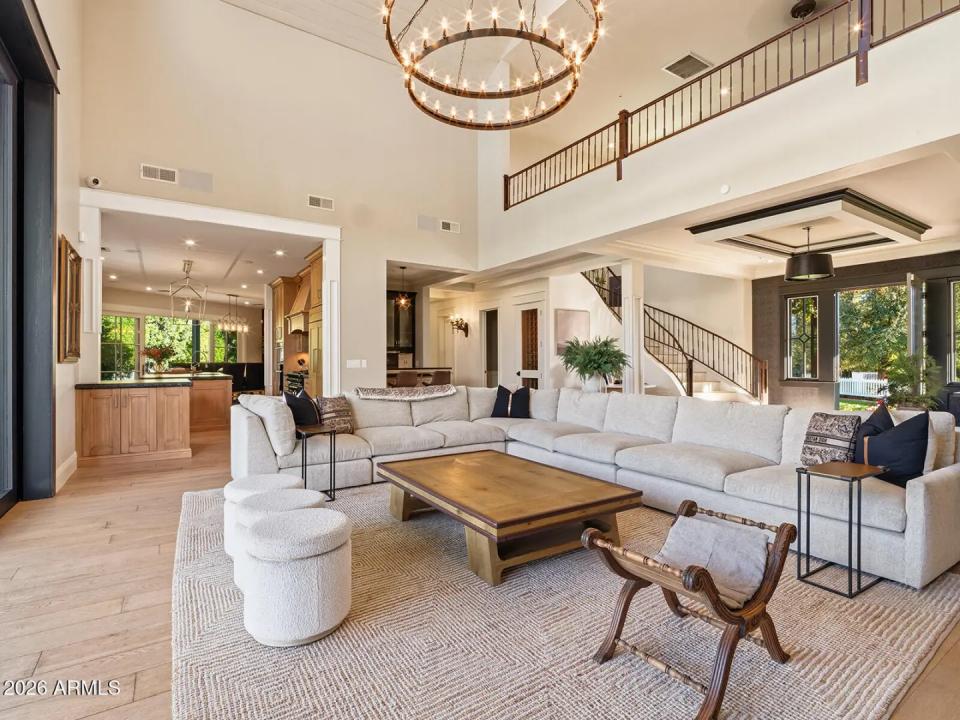 Real Estate Picture 13