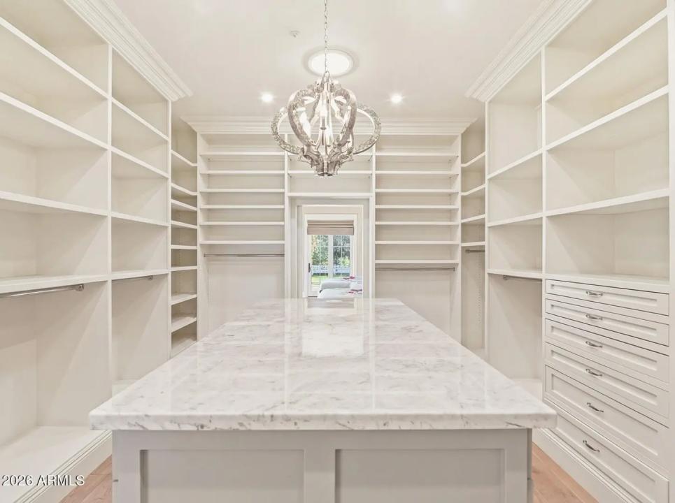 Real Estate Picture 40