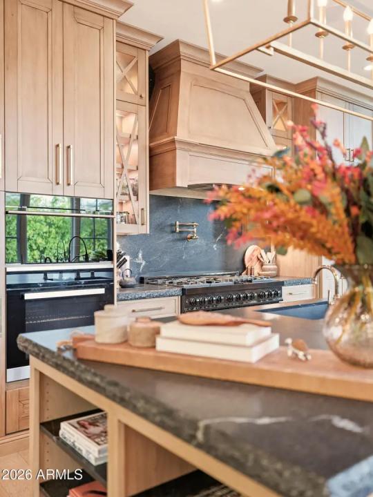 Real Estate Picture 18