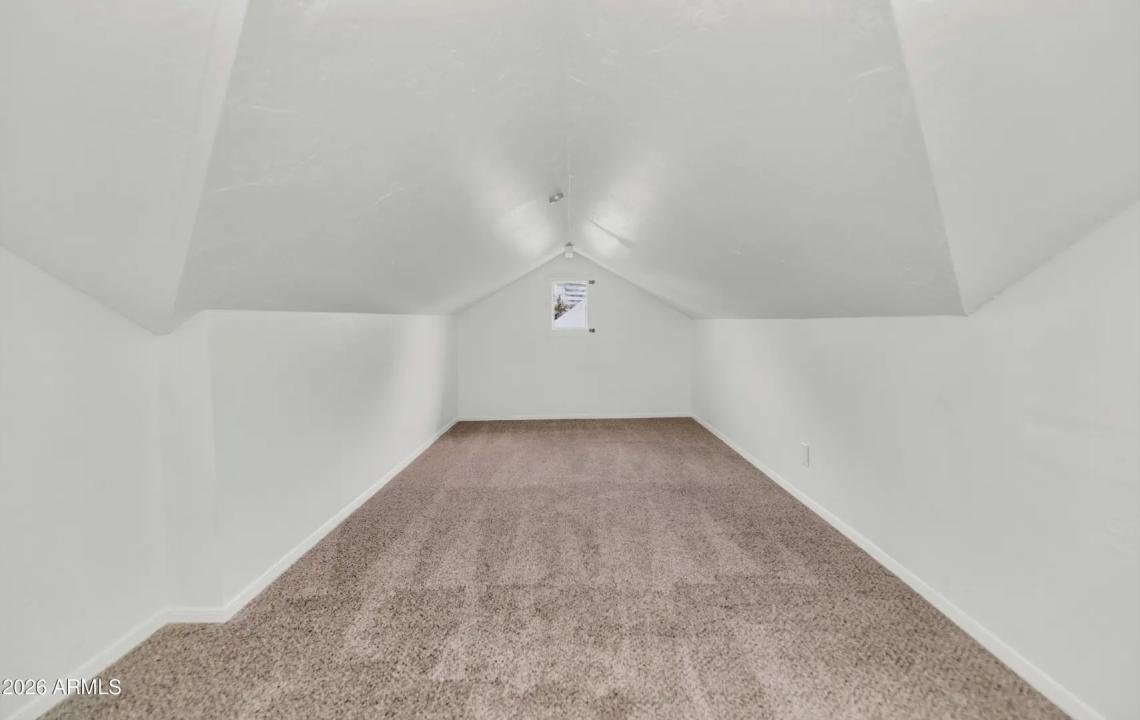 Real Estate Picture 20