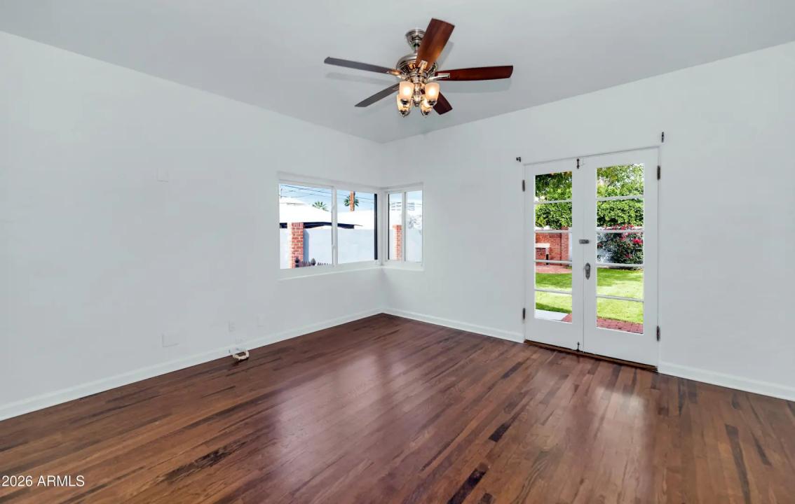 Real Estate Picture 24