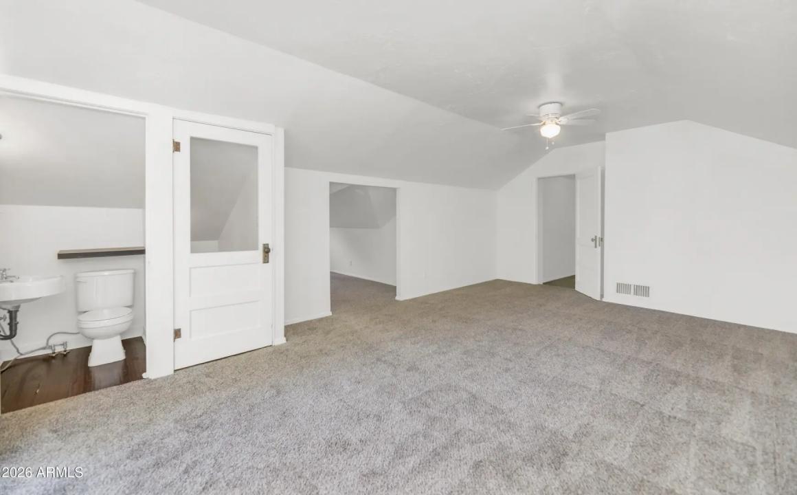 Real Estate Picture 19