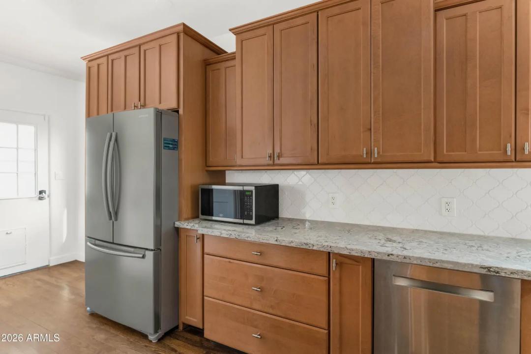 Real Estate Picture 13