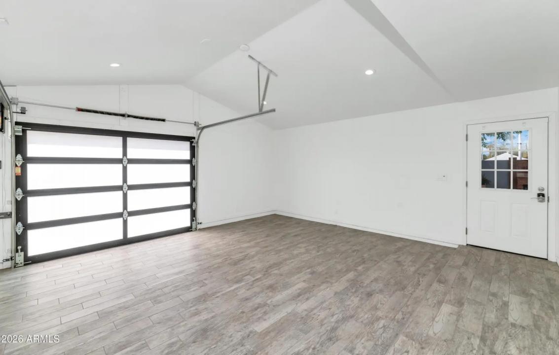 Real Estate Picture 33