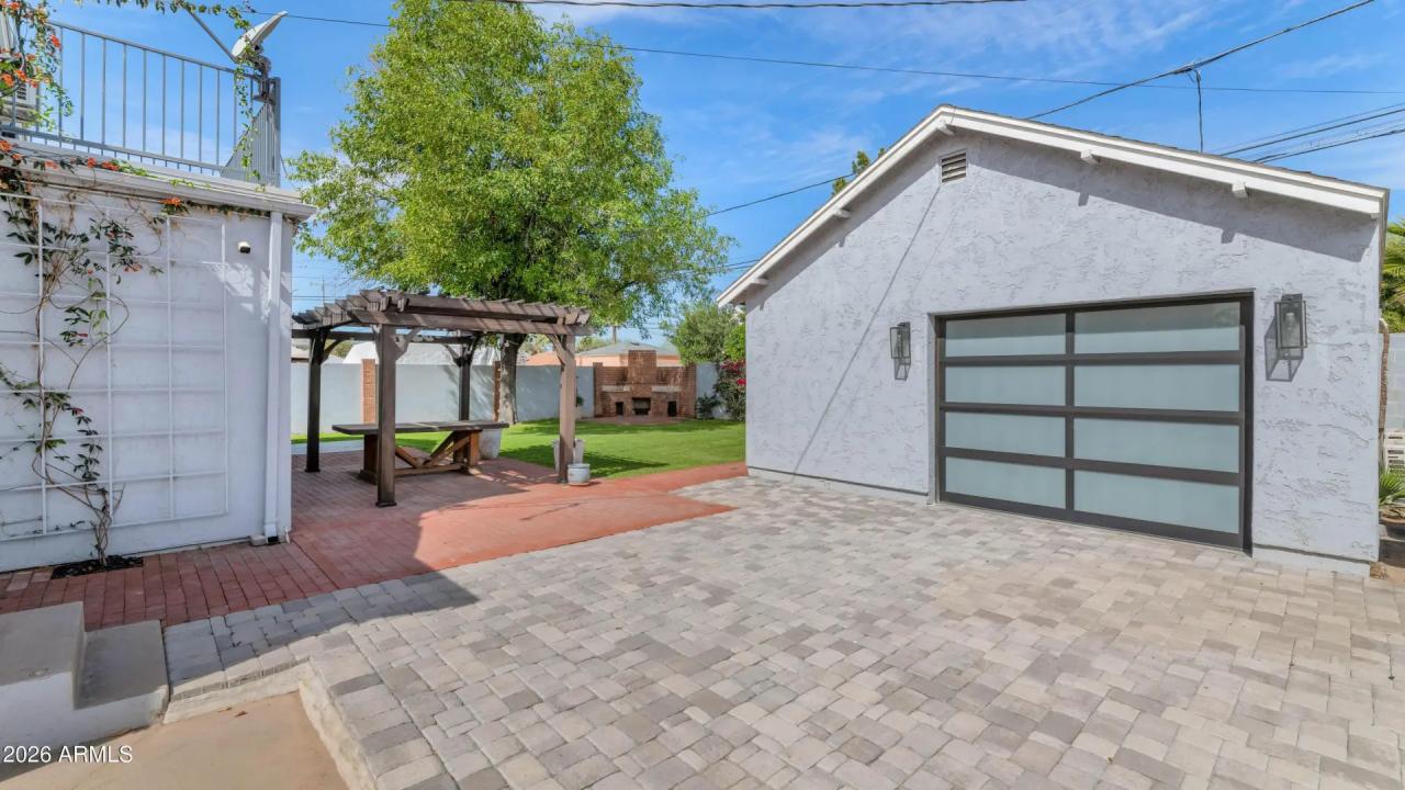 Real Estate Picture 41