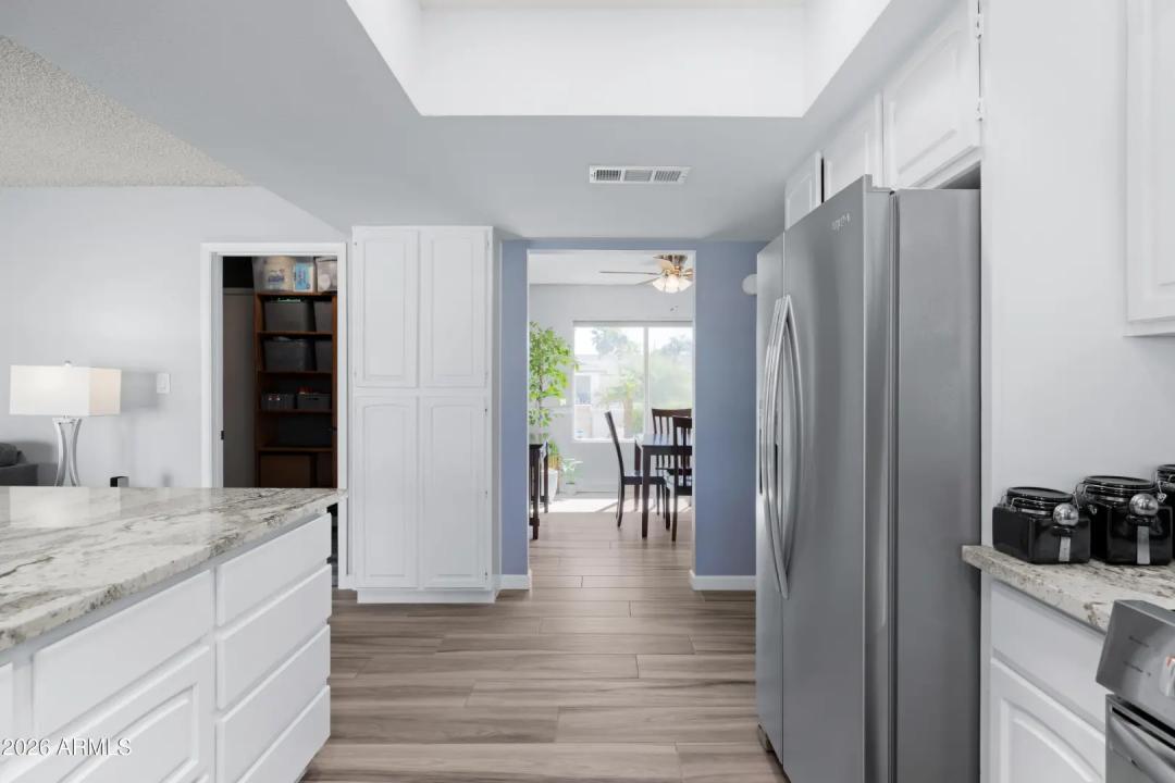 Real Estate Picture 18