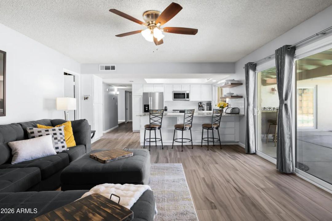 Real Estate Picture 28