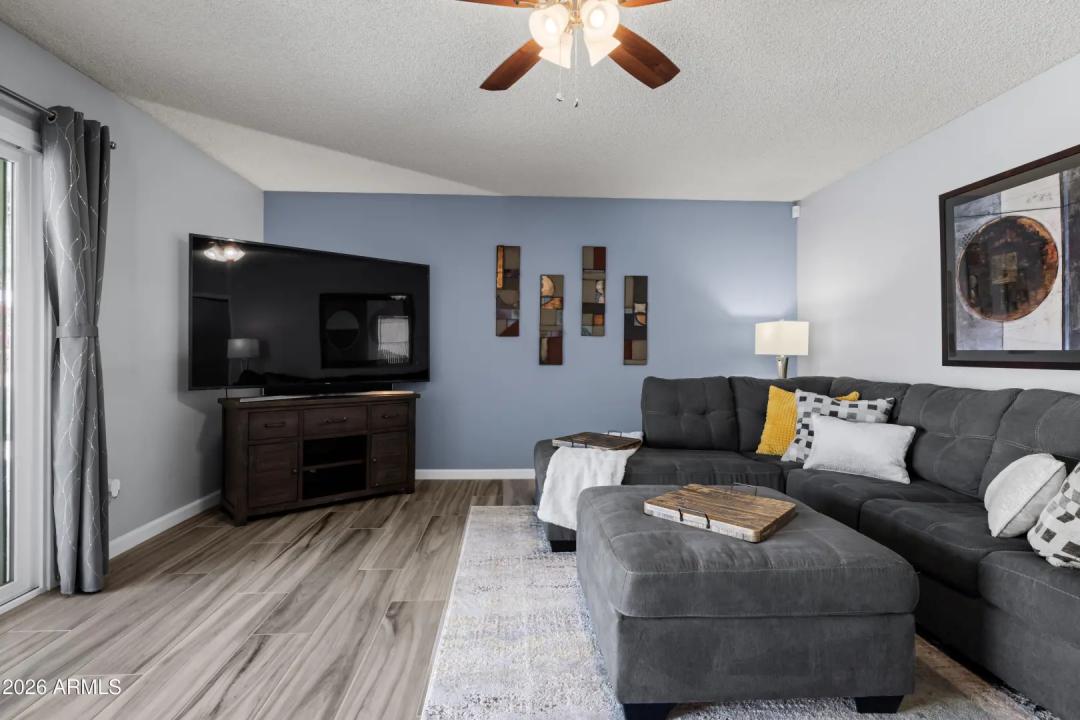 Real Estate Picture 26